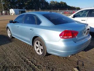 2013 Volkswagen Passat SE with VIN 1VWBP7A38DC095902, listed as a IAAI auction lot 41324349 with 170,771 mi miles. Bid and sale history available at carsss.com. Image 3.