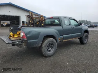 2009 Toyota Tacoma with VIN 5TEUX42N09Z597628, listed as a Copart auction lot 51799555 with 272,872 mi miles and Clean Title. Bid and sale history available at carsss.com. Image 3.