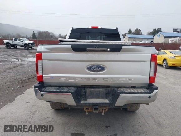 2018 Ford Super Duty F-250 SRW XL with VIN 1FT7W2BT1JEC54725, listed as a IAAI auction lot 41686825 with 50,756 mi miles. Bid and sale history available at carsss.com. Image 17.