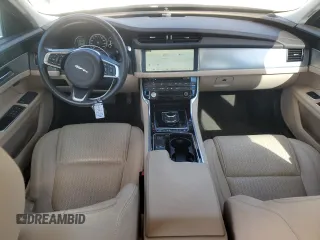 2018 Jaguar XF 25t Prestige with VIN SAJBE4FX1JCY55975, listed as a Copart auction lot 77982034 with 45,457 mi miles and Salvage Title. Bid and sale history available at carsss.com. Image 8.