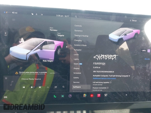 2024 Tesla Cybertruck Cyberbeast z VIN 7G2CEHEE6RA036818, wystawiony jako IAAI lot #41786789 z przebiegiem 5 478 mil mil oraz . Historia ofert i sprzedaży dostępna na DreamBid. Obrazek 7.