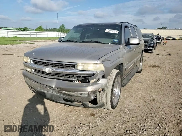 2000 Chevrolet Suburban LT with VIN 3GNEC16T0YG143890, listed as a Copart auction lot 72273534 with 242,305 mi miles and Salvage Title. Bid and sale history available at carsss.com. Image 12.