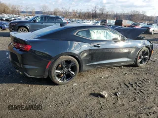 2022 Chevrolet Camaro LT1 with VIN 1G1FE1R76N0122718, listed as a Copart auction lot 83224504 with 43,056 mi miles and Salvage Title. Bid and sale history available at carsss.com. Image 3.
