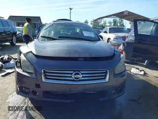 2012 Nissan Maxima S z VIN 1N4AA5AP2CC868911, wystawiony jako IAAI lot #42307061 z przebiegiem 163 159 mil mil oraz . Historia ofert i sprzedaży dostępna na DreamBid. Obrazek 12.