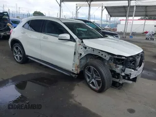 2015 Mercedes-Benz GLA 250 z VIN WDCTG4EB5FJ118004, wystawiony jako IAAI lot #41764358 z przebiegiem 89 294 mil mil oraz . Historia ofert i sprzedaży dostępna na DreamBid. Obrazek 1.