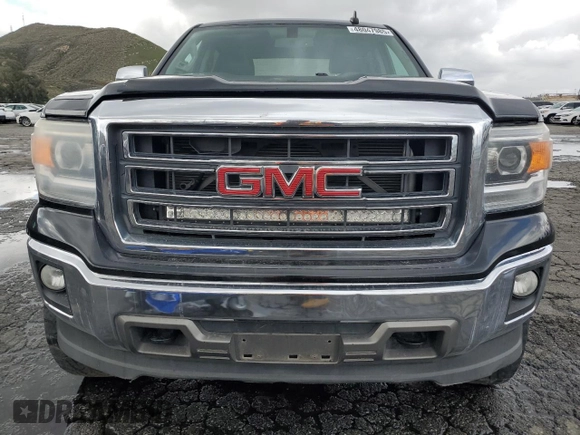 2015 GMC Sierra 1500 SLT with VIN 3GTU2VEJ2FG158712, listed as a Copart auction lot 48047985 with 151,370 mi miles and Salvage Title. Bid and sale history available at DreamBid. Image 5.