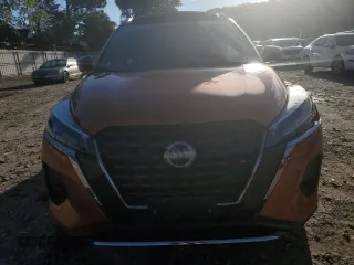 2023 Nissan Kicks SR z VIN 3N1CP5DV3PL484807, wystawiony jako Copart lot #47481944 z przebiegiem 17 519 mil mil oraz Szkoda całkowita • Salvage title. Historia ofert i sprzedaży dostępna na DreamBid. Obrazek 5.