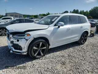 2019 Volvo XC90 R-Design z VIN YV4A22PM1K1460779, wystawiony jako Copart lot #63033135 z przebiegiem 79 363 mil mil oraz Szkoda całkowita • Salvage title. Historia ofert i sprzedaży dostępna na DreamBid. Obrazek 1.