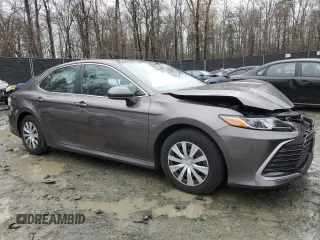 2022 Toyota Camry Hybrid LE with VIN 4T1C31AK1NU041632, listed as a Copart auction lot 84563844 with 36,255 mi miles and Salvage Title. Bid and sale history available at carsss.com. Image 4.