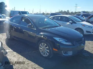 2011 Mazda Mazda6 i Touring with VIN 1YVHZ8CH8B5M19917, listed as a IAAI auction lot 41321308 with 180,189 mi miles. Bid and sale history available at carsss.com. Image 1.