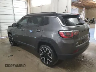 2018 Jeep Compass Limited with VIN 3C4NJCCBXJT318911, listed as a Copart auction lot 42123395 with 139,024 mi miles and Salvage Title. Bid and sale history available at carsss.com. Image 2.