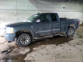 2009 Chevrolet Silverado 1500 LT with VIN 2GCEK29C791117584, listed as a Copart auction lot 45431855 with 175,842 mi miles and Clean Title. Bid and sale history available at carsss.com. Image 1.