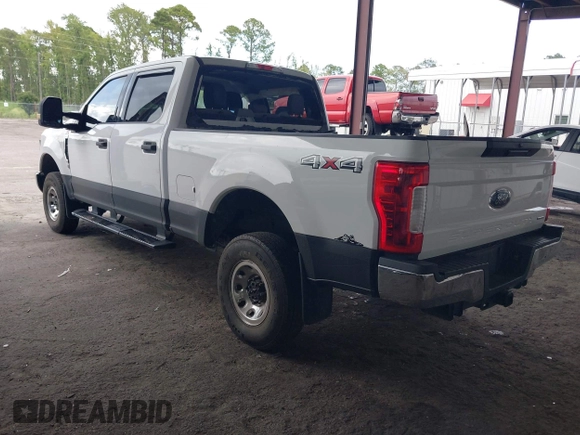 2018 Ford F-250 XL z VIN 1FT7W2B60JEB37227, wystawiony jako IAAI lot #42646192 z przebiegiem 182 730 mil mil oraz . Historia ofert i sprzedaży dostępna na DreamBid. Obrazek 3.