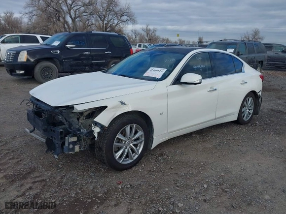 2015 Infiniti Q50 with VIN JN1BV7AR2FM393374, listed as a IAAI auction lot 41100516 with 96,962 mi miles. Bid and sale history available at carsss.com. Image 2.