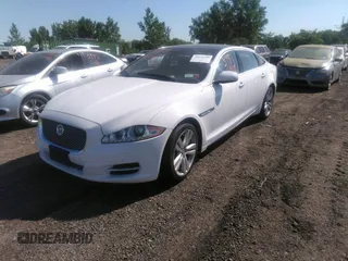 2013 Jaguar XJ Portfolio z VIN SAJWJ2GD9D8V46428, wystawiony jako IAAI lot #39476908 z przebiegiem 121 344 mil mil oraz . Historia ofert i sprzedaży dostępna na DreamBid. Obrazek 2.