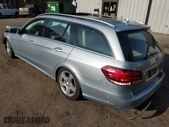 2016 Mercedes-Benz E-Class E 350 Luxury with VIN WDDHH8JB9GB233941, listed as a IAAI auction lot 41184353 with 79,303 mi miles. Bid and sale history available at carsss.com. Image 3.