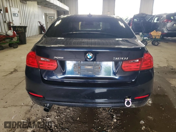 2014 BMW 3 Series 320i xDrive with VIN WBA3C3C51EF983706, listed as a Copart auction lot 61472895 with 167,549 mi miles and Non repairable. Bid and sale history available at DreamBid. Image 6.