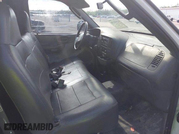 2004 Ford F-150 XL с VIN 2FTRF17W84CA14975, выставлен на аукционе IAAI как лот 42392138 с пробегом 121 799 миль миль и . История ставок и продаж доступна на DreamBid. Изображение 5.