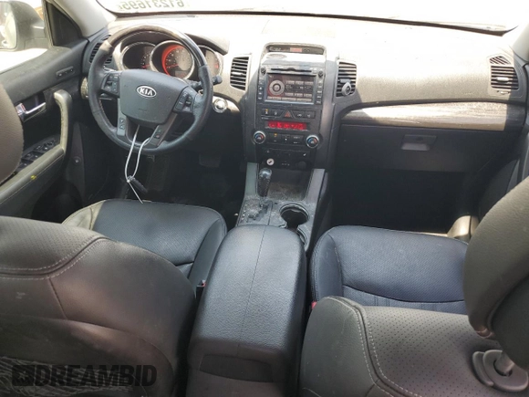 2013 Kia Sorento SX with VIN 5XYKWDA29DG374489, listed as a Copart auction lot 61231695 with 162,579 mi miles and Non repairable. Bid and sale history available at DreamBid. Image 8.