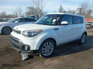 2018 Kia Soul + with VIN KNDJP3A52J7901598, listed as a IAAI auction lot 41875303 with 58,806 mi miles. Bid and sale history available at carsss.com. Image 2.