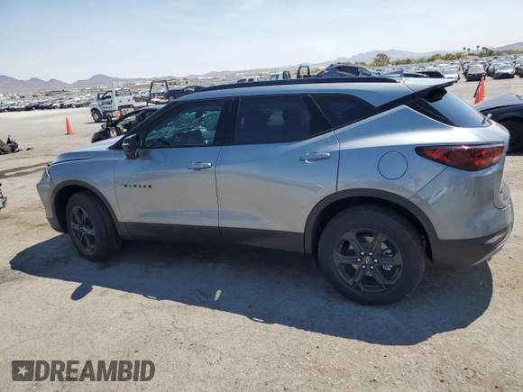 2024 Chevrolet Blazer LT z VIN 3GNKBDRS2RS162790, wystawiony jako Copart lot #65493214 z przebiegiem 4 240 mil mil oraz Szkoda całkowita • Salvage title. Historia ofert i sprzedaży dostępna na DreamBid. Obrazek 2.