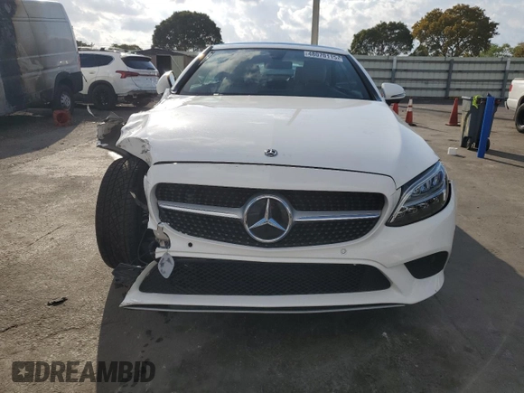 2019 Mercedes-Benz C 300 with VIN WDDWK8DB4KF792402, listed as a Copart auction lot 48070115 with 45,648 mi miles and Non Repairable. Bid and sale history available at carsss.com. Image 5.