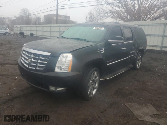 2010 Cadillac Escalade ESV Luxury z VIN 1GYUKHEF1AR199882, wystawiony jako Copart lot #49752735 z przebiegiem 201 061 mil mil oraz Czysty tytuł • Clean title. Historia ofert i sprzedaży dostępna na DreamBid. Obrazek 1.