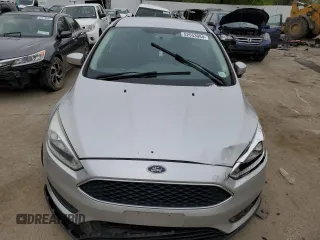 2016 Ford Focus SE with VIN 1FADP3F21GL354227, listed as a Copart auction lot 52553064 with 104,109 mi miles and Salvage Title. Bid and sale history available at carsss.com. Image 5.