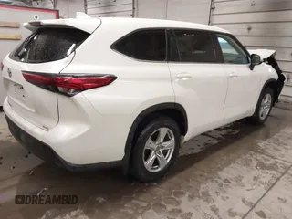 2020 Toyota Highlander L z VIN 5TDCZRBH7LS023951, wystawiony jako IAAI lot #41558271 z przebiegiem 42 943 mil mil oraz . Historia ofert i sprzedaży dostępna na DreamBid. Obrazek 4.