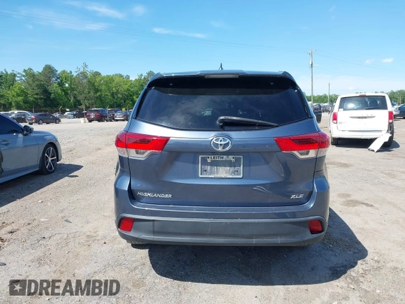 2019 Toyota Highlander SE with VIN 5TDKZRFH1KS290412, listed as a IAAI auction lot 42272229 with 74,212 mi miles and . Bid and sale history available at DreamBid. Image 17.