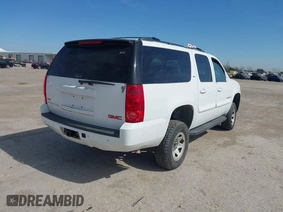 2007 GMC Yukon XL SLT with VIN 1GKFK16377J296932, listed as a IAAI auction lot 41797956 with Not Provided miles. Bid and sale history available at carsss.com. Image 4.