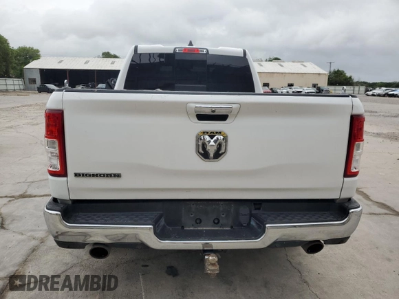 2019 Ram 1500 Big Horn z VIN 1C6RREBT1KN666072, wystawiony jako Copart lot #55610935 z przebiegiem 146 360 mil mil oraz Czysty tytuł • Clean title. Historia ofert i sprzedaży dostępna na DreamBid. Obrazek 6.