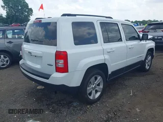 2017 Jeep Patriot Latitude with VIN 1C4NJPFB2HD183099, listed as a IAAI auction lot 42566972 with 99,360 mi miles and . Bid and sale history available at DreamBid. Image 4.