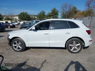 2017 Audi Q5 Premium Plus z VIN WA1M2AFP7HA076482, wystawiony jako IAAI lot #40941937 z przebiegiem 122 531 mil mil oraz . Historia ofert i sprzedaży dostępna na DreamBid. Obrazek 14.