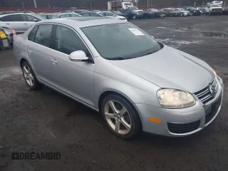 2009 Volkswagen Jetta Sedan SE with VIN 3VWRM71K29M147657, listed as a IAAI auction lot 41867252 with 87,625 mi miles. Bid and sale history available at carsss.com. Image 1.