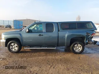 2013 Chevrolet Silverado 1500 LT with VIN 1GCRKSE78DZ357530, listed as a IAAI auction lot 40947097 with 125,184 mi miles and . Bid and sale history available at DreamBid. Image 15.
