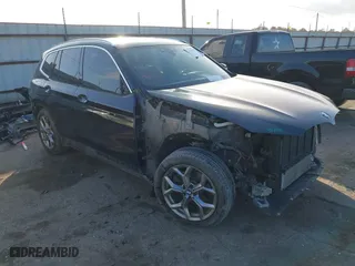 2020 BMW X3 sDrive30i with VIN 5UXTY3C07LLU70420, listed as a IAAI auction lot 41492650 with 75,319 mi miles. Bid and sale history available at carsss.com. Image 1.