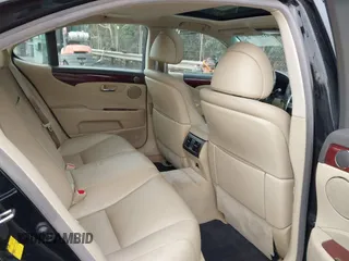 2008 Lexus LS 460 z VIN JTHBL46F385061763, wystawiony jako IAAI lot #41473031 z przebiegiem 2 771 431 mil mil oraz . Historia ofert i sprzedaży dostępna na DreamBid. Obrazek 8.