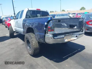 2008 Toyota Tacoma with VIN 5TEUU42N58Z522656, listed as a IAAI auction lot 42151670 with Not Provided miles and . Bid and sale history available at carsss.com. Image 3.