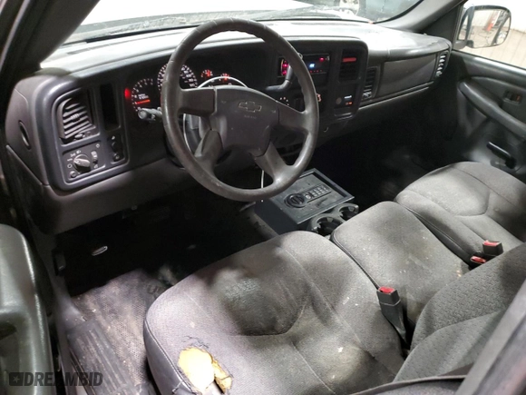 2004 Chevrolet Silverado 1500 Work Truck with VIN 1GCEC19X84Z301118, listed as a Copart auction lot 44185845 with 257,860 mi miles and Salvage Title. Bid and sale history available at carsss.com. Image 8.