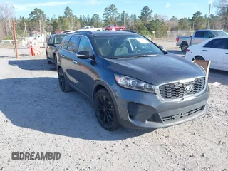 2019 Kia Sorento LX V6 with VIN 5XYPG4A59KG604932, listed as a IAAI auction lot 41715457 with 63,738 mi miles. Bid and sale history available at carsss.com. Image 1.