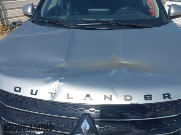 2022 Mitsubishi Outlander SE z VIN JA4J3UA82NZ021498, wystawiony jako IAAI lot #42015884 z przebiegiem 73 420 mil mil oraz . Historia ofert i sprzedaży dostępna na DreamBid. Obrazek 6.