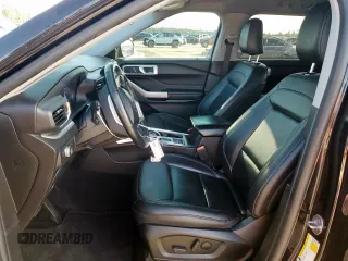 2022 Ford Explorer XLT with VIN 1FMSK7DH1NGA35734, listed as a Copart auction lot 58496155 with 60,526 mi miles and Salvage title. Bid and sale history available at DreamBid. Image 7.