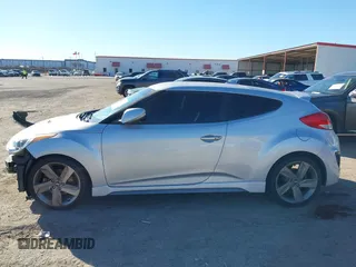 2013 Hyundai Veloster Turbo with VIN KMHTC6AE6DU162372, listed as a IAAI auction lot 41481820 with 105,650 mi miles and . Bid and sale history available at DreamBid. Image 14.