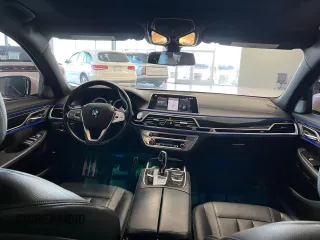 2018 BMW 7 Series 740i with VIN WBA7E2C50JG743251, listed as a Copart auction lot 87849025 with 60,974 mi miles and Clean Title. Bid and sale history available at carsss.com. Image 9.