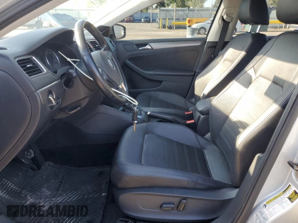 2013 Volkswagen Jetta SEL with VIN 3VWLX7AJ9DM392257, listed as a Copart auction lot 54011485 with 119,903 mi miles and Salvage title. Bid and sale history available at DreamBid. Image 7.