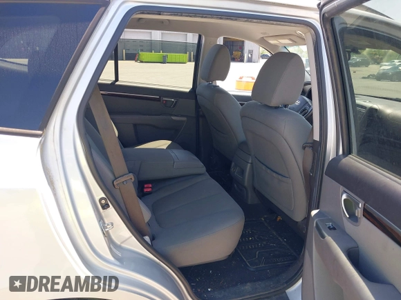 2010 Hyundai Santa Fe GLS z VIN 5NMSG3ABXAH377684, wystawiony jako IAAI lot #42238050 z przebiegiem Nie podano mil oraz . Historia ofert i sprzedaży dostępna na DreamBid. Obrazek 8.