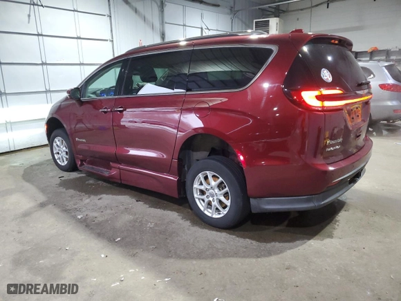 2021 Chrysler Pacifica Touring L with VIN 2C4RC1BG9MR556124, listed as a Copart auction lot 45812335 with 51,873 mi miles and Salvage Title. Bid and sale history available at carsss.com. Image 2.