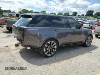 2024 Land Rover Range Rover SE with VIN SALKP9FUXRA203643, listed as a Copart auction lot 59896815 with 39,806 mi miles and Salvage title. Bid and sale history available at DreamBid. Image 3.