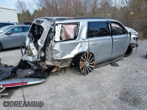 2020 Chevrolet Tahoe LT z VIN 1GNSCBKC8LR221971, wystawiony jako IAAI lot #41455932 z przebiegiem Nie podano mil oraz . Historia ofert i sprzedaży dostępna na DreamBid. Obrazek 4.